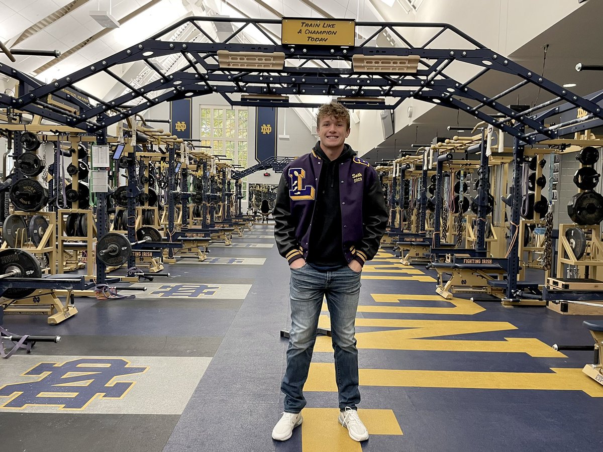 SApple7's tweet photo. Seth went on his first official college visit for track this weekend. Notre Dame is a beautiful place! It was an unforgettable experience for us all! #trackandfield #discus https://t.co/3PzeJwCJjJ