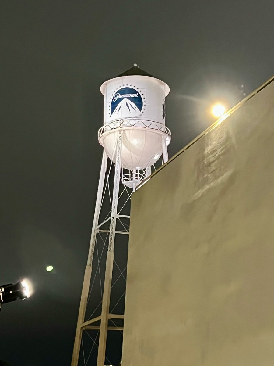 deirdrelcoleman's tweet photo. Great time at @family_equality #LAImpact event at Paramount Studios! Thank you to @ATT and @LEAGUEatATT for the invite and support. Thank You to the staff, board and volunteers of Family Equality for the work that is being done. 
#LAImpact #Familyequality #LEAGUEatATT #LifeAtATT https://t.co/7hPh2mYelv