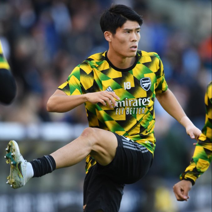 Df 冨安健洋選手 年俸推移とプレースタイル 結婚してる 彼女は Teruの談話室