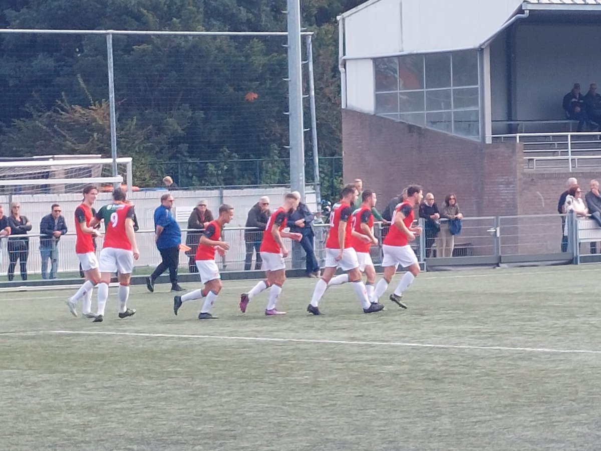 RksvHeer's tweet photo. SCHITTERENDE VOORSPRONG!
#SitHee https://t.co/nA98f60ihN