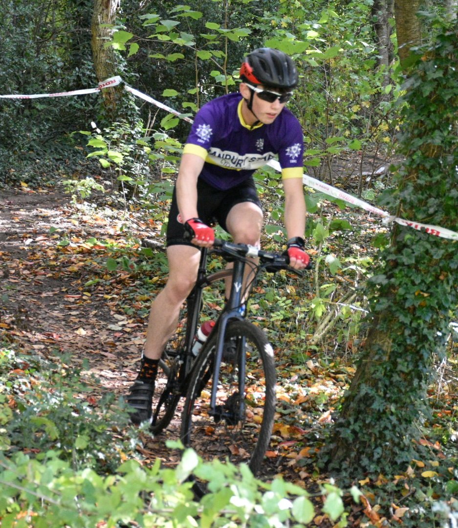 putt_pamela's tweet photo. Alex got a podium finish in his first cyclo-cross race in Leicester today. Fab set-up at Western Park today. 

#lcxlrd3 @ags_pe @AGSPrincipal @RideLeicester https://t.co/QKxvrcE3nJ