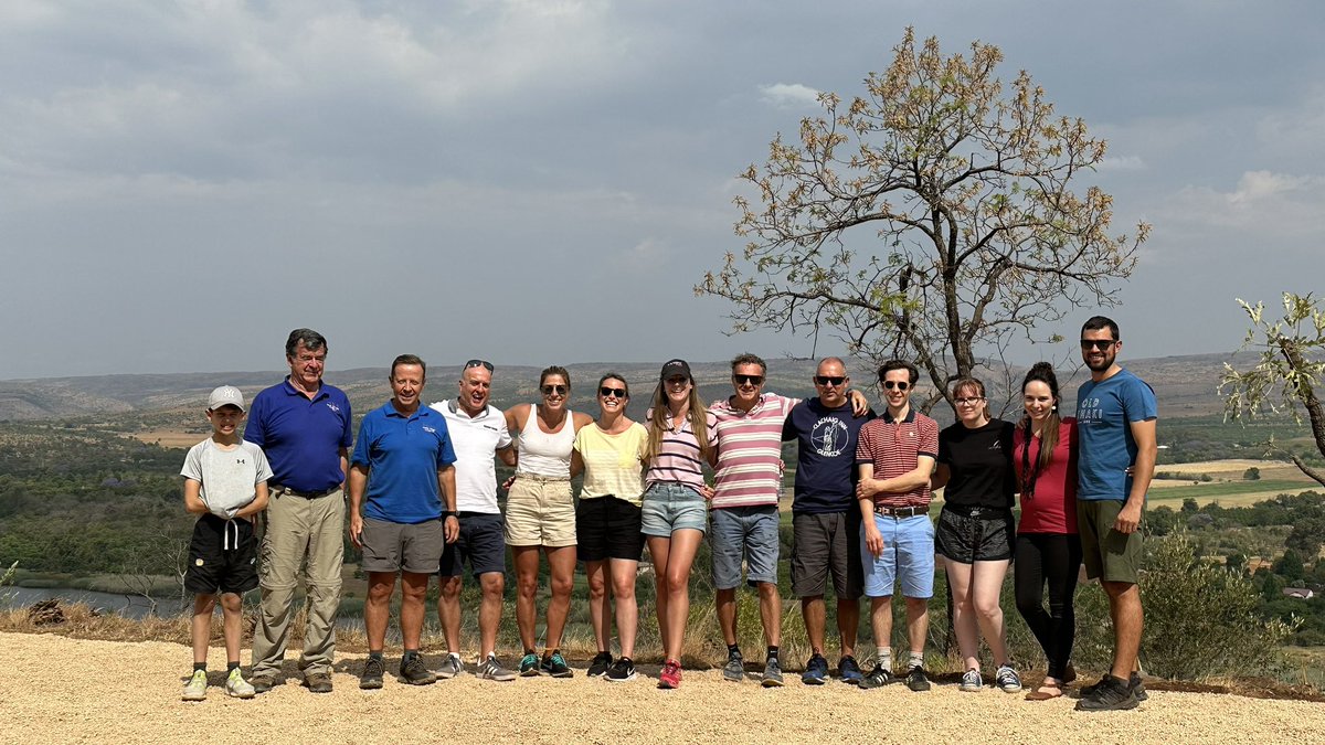 JOSimsCherries's tweet photo. Our 5⭐️ cherry 🍒 team visiting our wonderful team and farm in 🇿🇦 https://t.co/saqISj3kIO