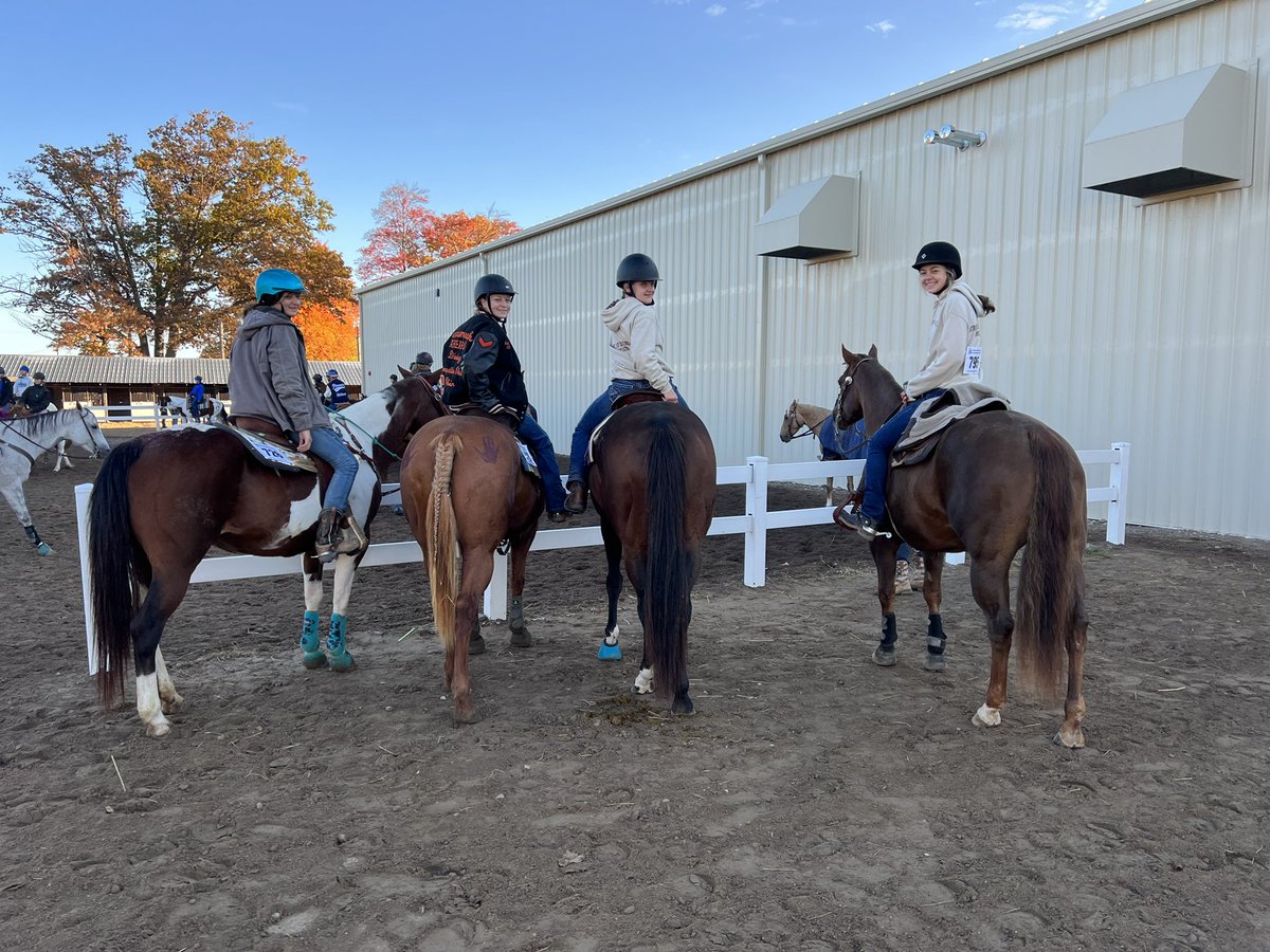 Tecumseh High School Equestrian Team tweet media
