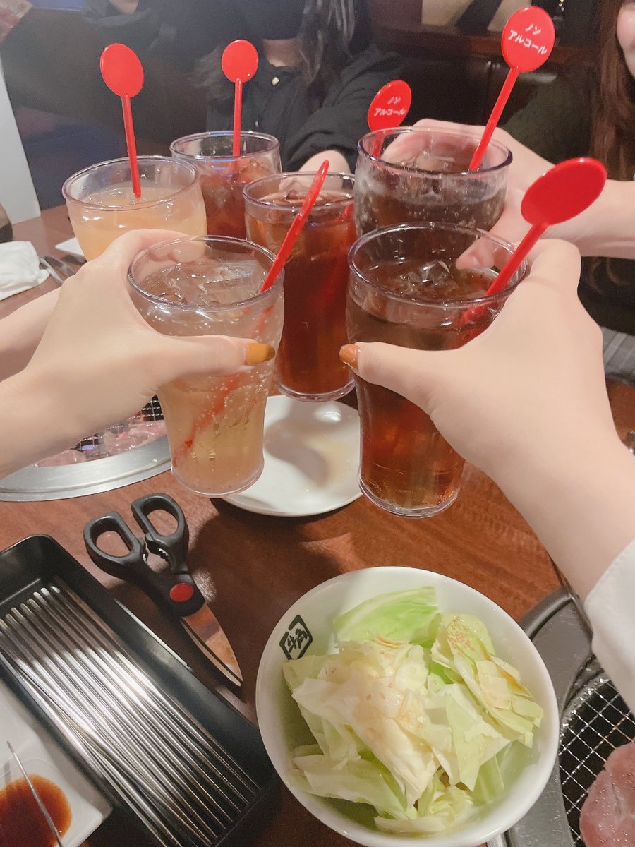 nmi___mr's tweet photo. イベントたのしかった～～～アフターで肉食べたしカラオケ行ってきました！聖書にサイン書いてもらって回りました❤️😌オンリーワン聖書 https://t.co/Y4k4GhkLQs