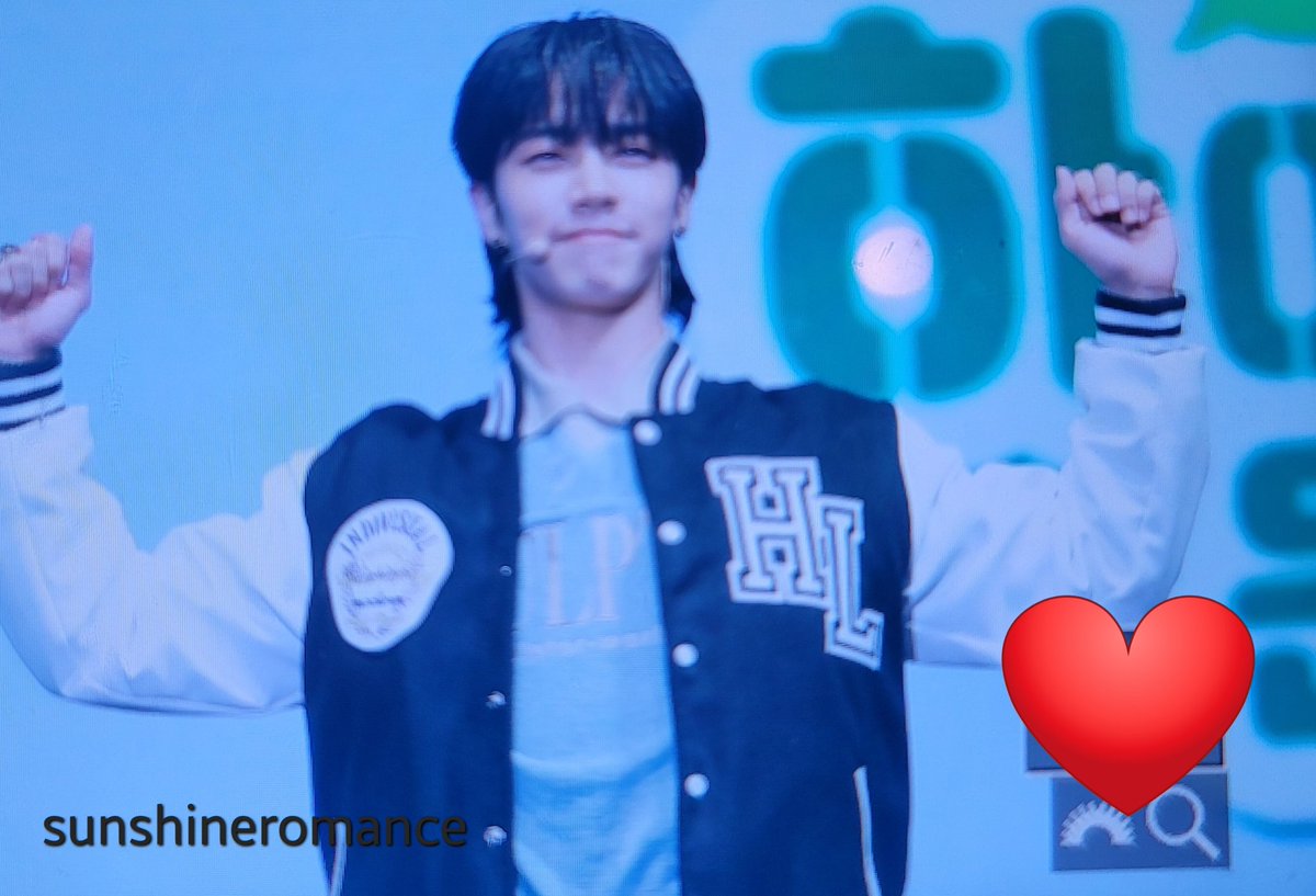 sunshineGK's tweet photo. 20221016 하이라이트 운동회 😍😍😍😍

#하이라이트운동회 #하이라이트 #이기광 #기광 https://t.co/HKxy0Seufp
