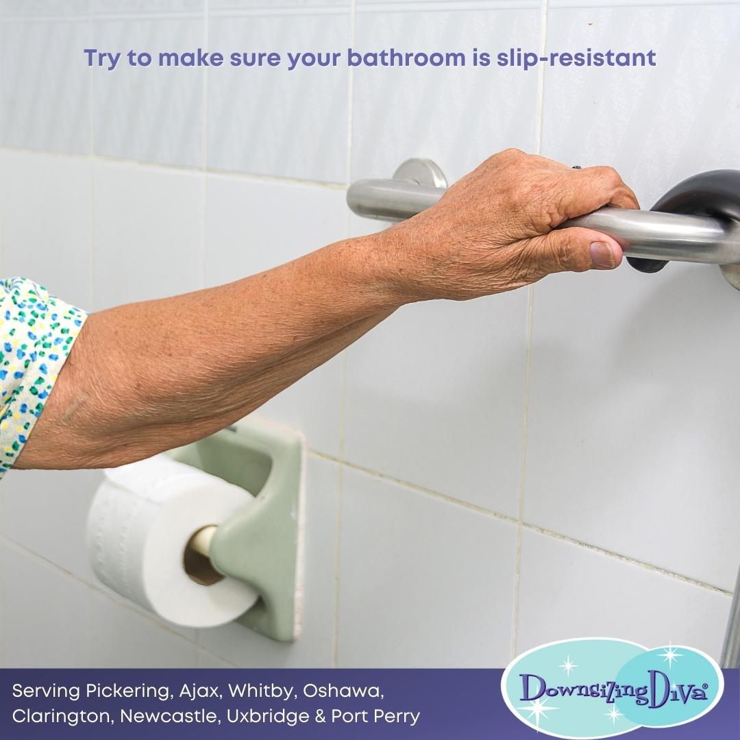 DownsizingDivaD's tweet photo. Grab bars should be securely attached to tub and shower areas, and a light switch should be located near each bathroom door.
#downsizing #downsizingseniors #NASMM #downsizingforseniors #downsizingtips #seniormovemanagement #seniorsmatter #Ajax #Durham #Pickering #Whitby #Oshawa https://t.co/4rjOu1Xko7