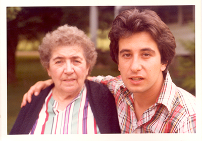 We're proud of our Italian American Heritage. Here is a picture of Adolph and Noni Emilia in the 70s. Noni's salt recipe are the foundation of Borsari Seasoning today. loom.ly/NGxalxw #italianamericanheritagemonth
