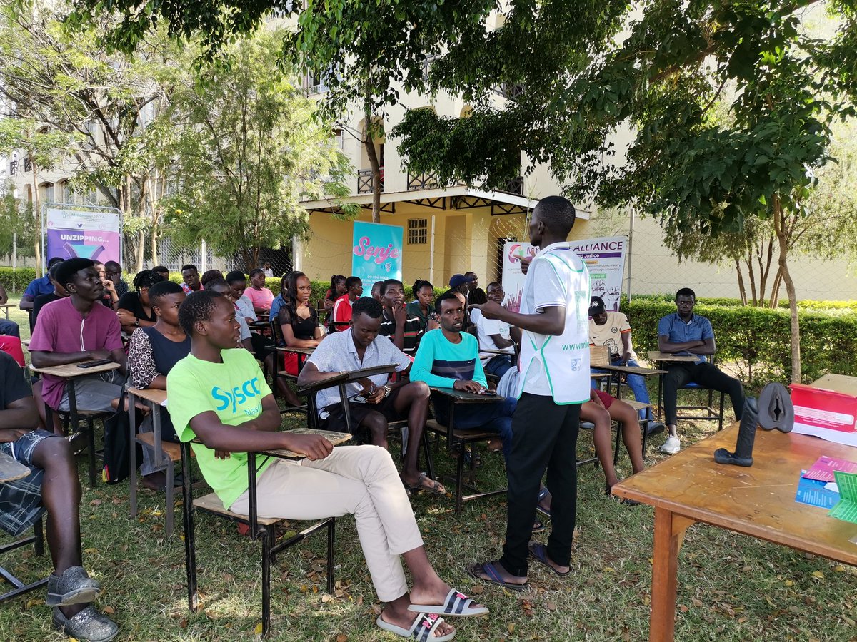 SenjeHotline's tweet photo. Ken from @MildmayKENYA engaging the students on importance of engaging in safe sex
@MySpaceAlliance
@RHARK7
@nawiri_africa
#SemanaSenje
#reproductivehealthrights https://t.co/e29W2bCwGh