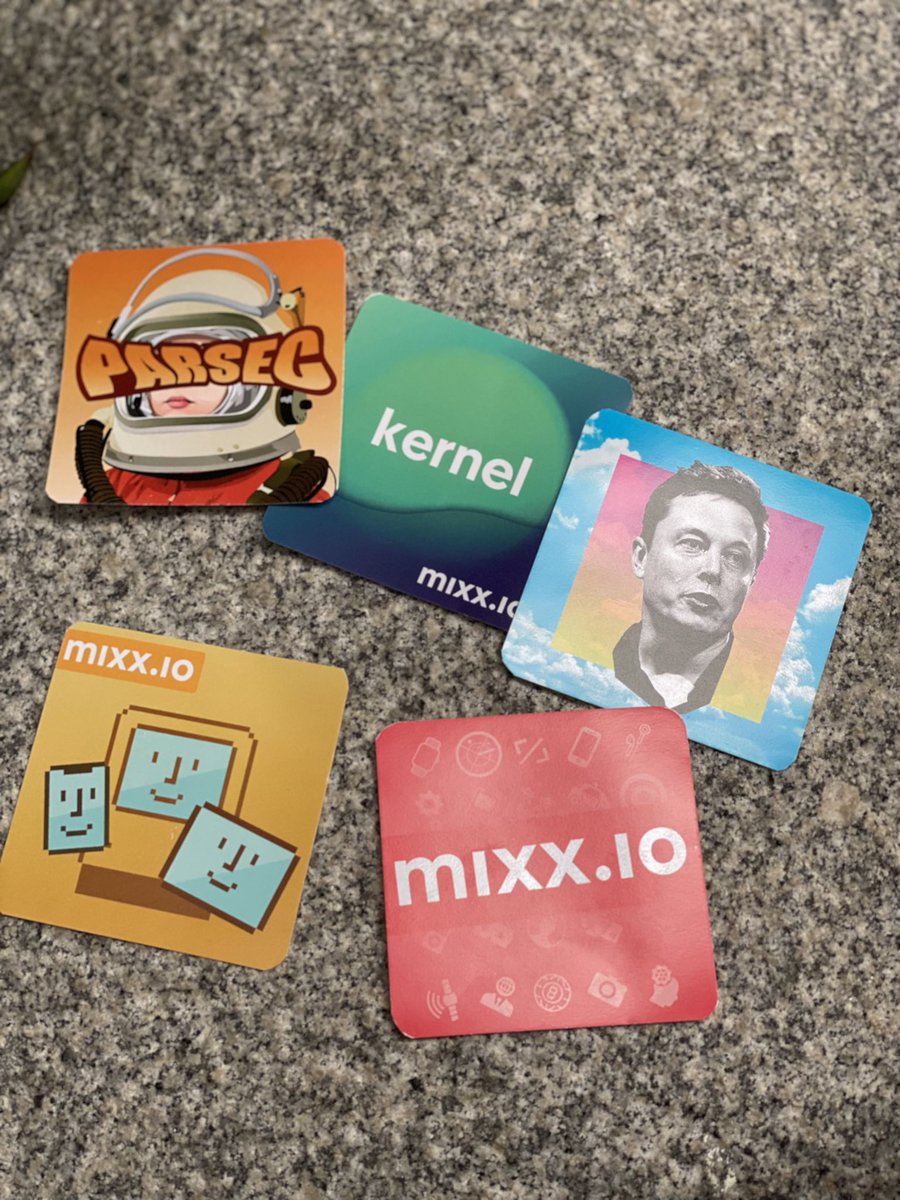 jesustudela's tweet photo. Agradecido a @somospostpc y @matiass por el rato agradable de charla y las pegatinas de @mixx_io @parsecpodcast De momento Atocha tiene que esperar😅 https://t.co/0NTLiaIiaF