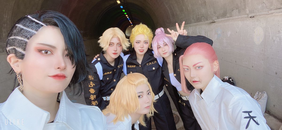su_gnite's tweet photo. ココさんしてました〜❗️
みんなビジュもダンスも愛溢れ放題で最強の最高でしたありがとうございました😭❤️🔥たくさん練習とかこつけて遊んでもらいました〜!みんなだいすきだ〜!!#OJ6 #コスクラ https://t.co/se0LLCxVNC