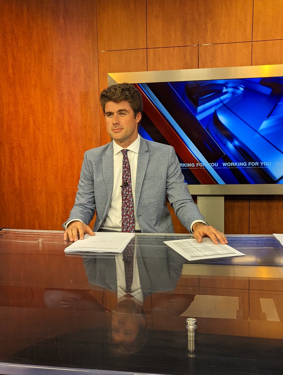 DMacLeanWOOD's tweet photo. How it started... #HopeUpdate
How it's going @WWLP22News
Thrilled to get a chance filling in on the anchor desk this weekend - GOOD MORNING WESTERN MASSACHUSETTS. https://t.co/mpVttpGKyZ