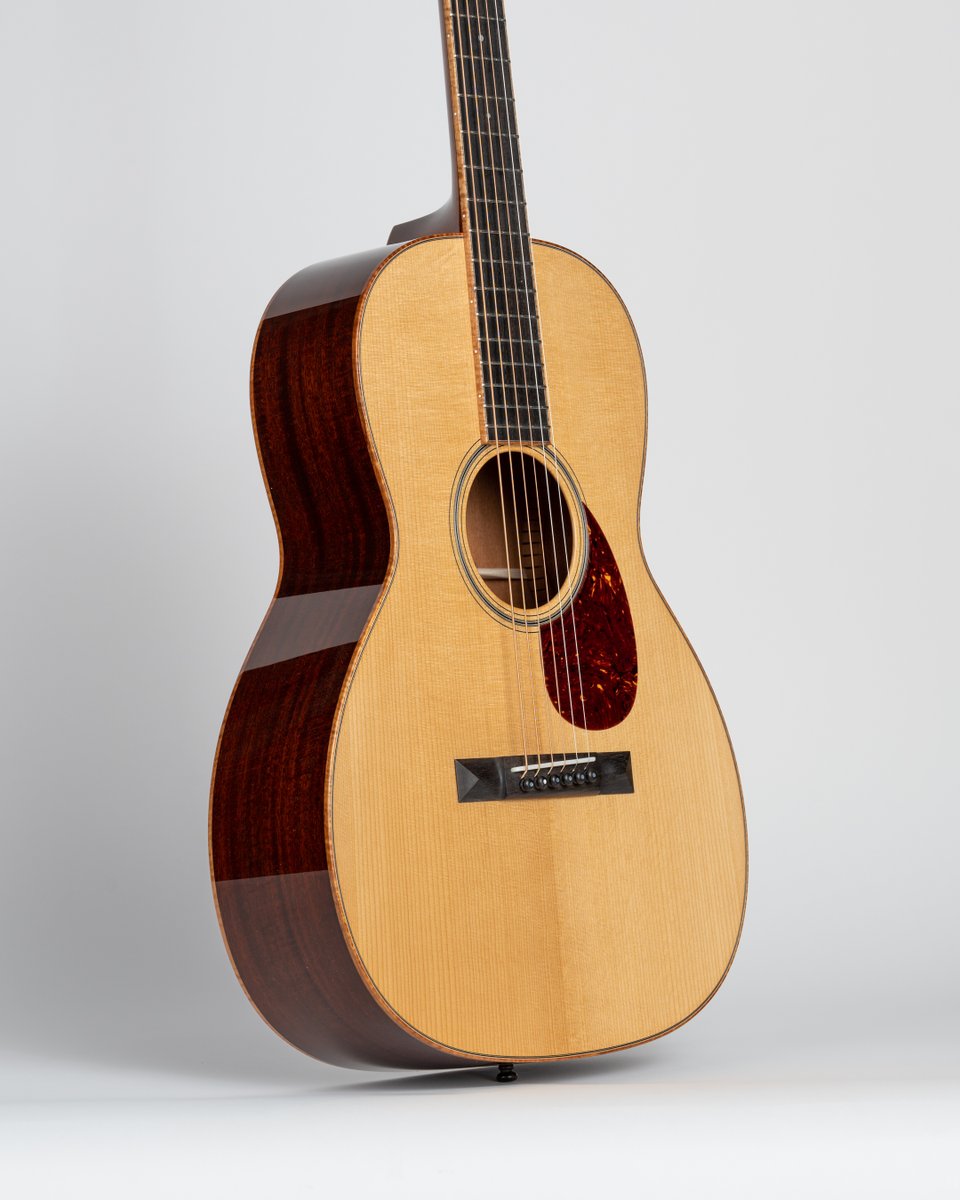 collingsguitars's tweet photo. This 001 A was custom-ordered through TNAG Nashville and features a torrefied Adirondack spruce top, sinker mahogany back and sides, solid peghead, Adi braces, no tongue brace or fingerboard inlays, 1 3/4" nut, and Koa binding all around. https://t.co/x4GC4KGbW3