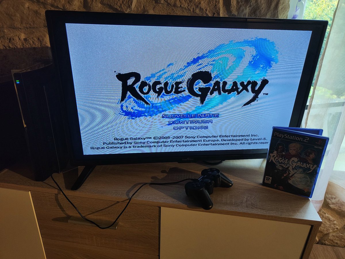 superflo67's tweet photo. Total #retrocompatible avec les jeux #PS1 et #PS2
Wouhou #partytime 🥳🥳🥳
J'ai aussi enfin pu tester les 2 masterpiece que j'avais acheté en prévision 😋 https://t.co/uOTSrkFjbK