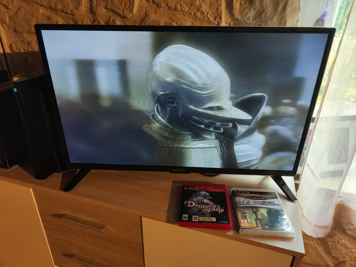 superflo67's tweet photo. Total #retrocompatible avec les jeux #PS1 et #PS2
Wouhou #partytime 🥳🥳🥳
J'ai aussi enfin pu tester les 2 masterpiece que j'avais acheté en prévision 😋 https://t.co/uOTSrkFjbK