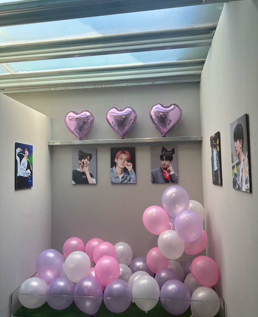 ellie_021115's tweet photo. 📍차품집 

완전 예쁘다 

#소중한_희승이와_함께하는_세번째_가을
#HAPPY_22_HEEDAY💜 https://t.co/Lj18bWHvcy