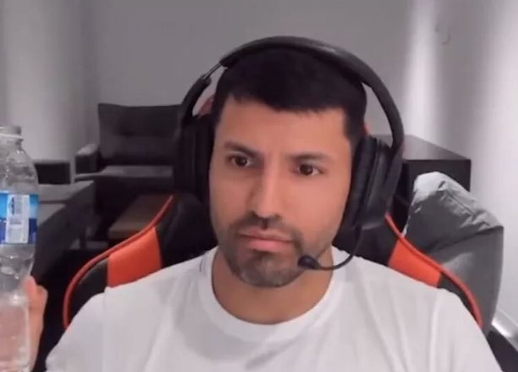 Kun Agüero: “Fiché por el Barça dejando de lado el dinero. Quería ayudar al club, pero no pude hacer feliz a la gente. Al menos me pude retirar contento porque mi último gol fue contra el Real Madrid”.