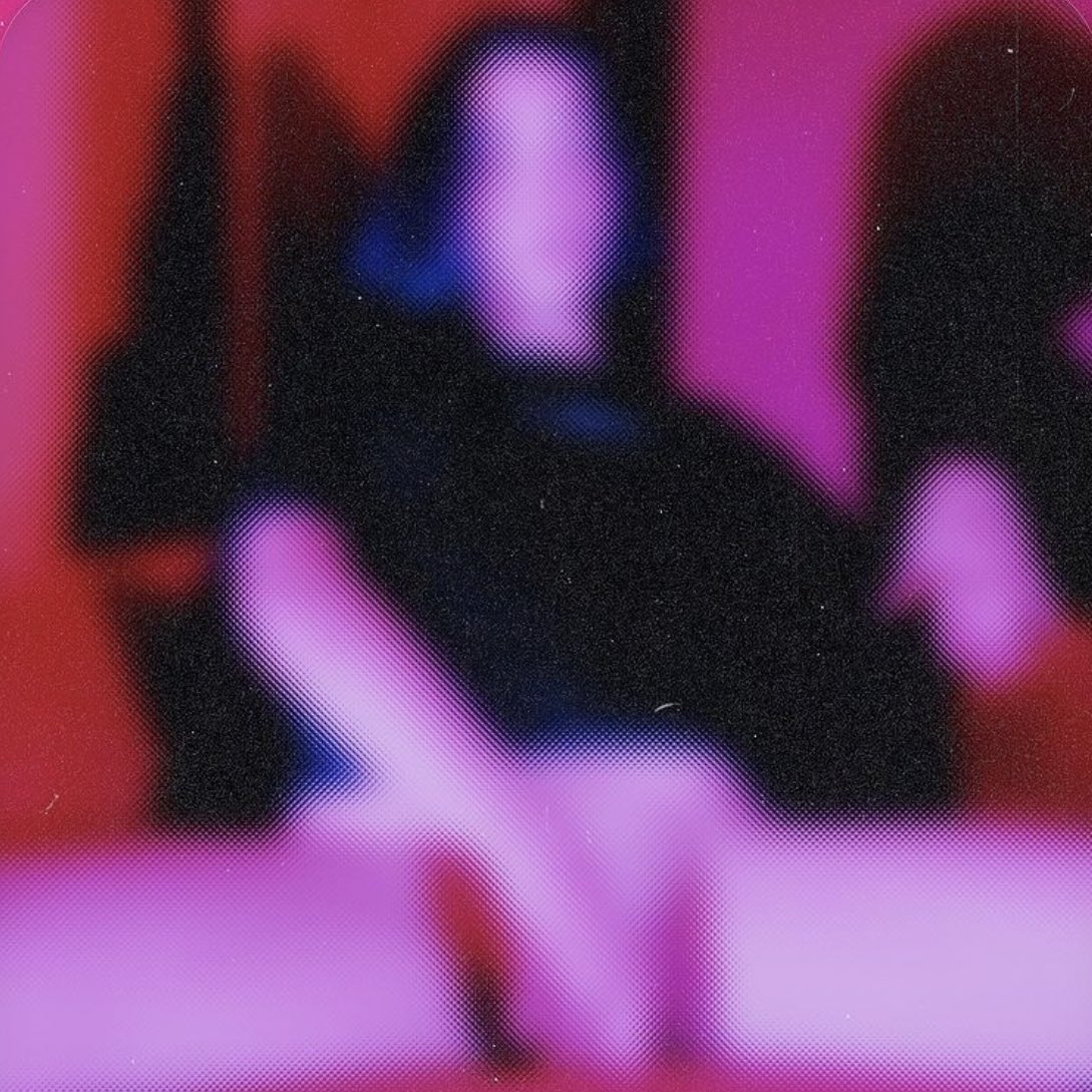 concarnechile's tweet photo. 🌶Detailed shots of nothing specific by onepixel.jpg on IG
#glassmorphism #blurredfaces
https://t.co/r59DShzJXx https://t.co/vKLg22jKi0