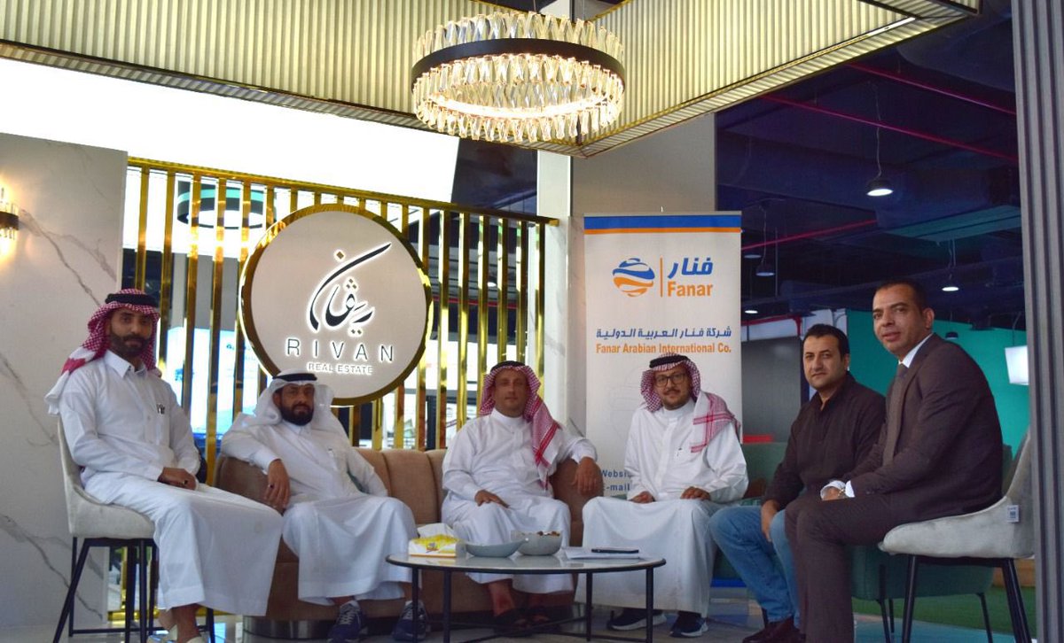 تم بحمد الله توقيع شركة #مايا_العقارية مع مجموعة فنار العربية الدولية على انشاء 592 وحدة سكنية بمشروع #ريڤان بالضاحية الغربية مجتمع ريڤان السكني يتوسط مدينة الخبر والظهران والدمام 
#مشاريع_الشرقية