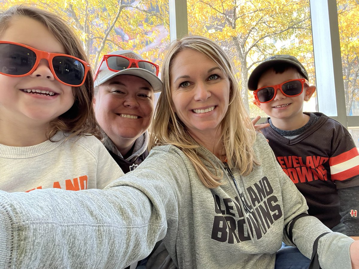 jslone20's tweet photo. #NEvsCLE https://t.co/Gw5hVppj0r