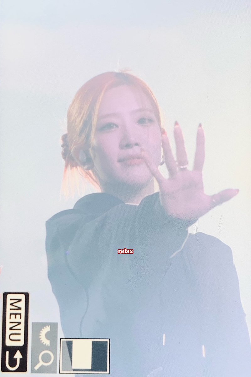 relax_0210's tweet photo. 221016 #이달의소녀 #김립 #LOONA #KIMLIP https://t.co/pf95JeUMKz
