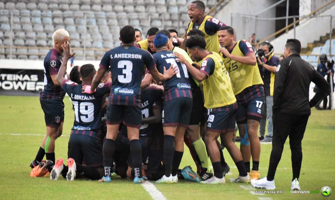 Balonazos's tweet photo. Monagas SC derrotó a Carabobo FC por 2-1 en el Monumental y esta nuevo en la pelea por el titulo

#LigaFutVe 
#Jornada4
#FaseFinalA

🔗 https://t.co/boGn4TEDo7 https://t.co/ovSmHR0tIf