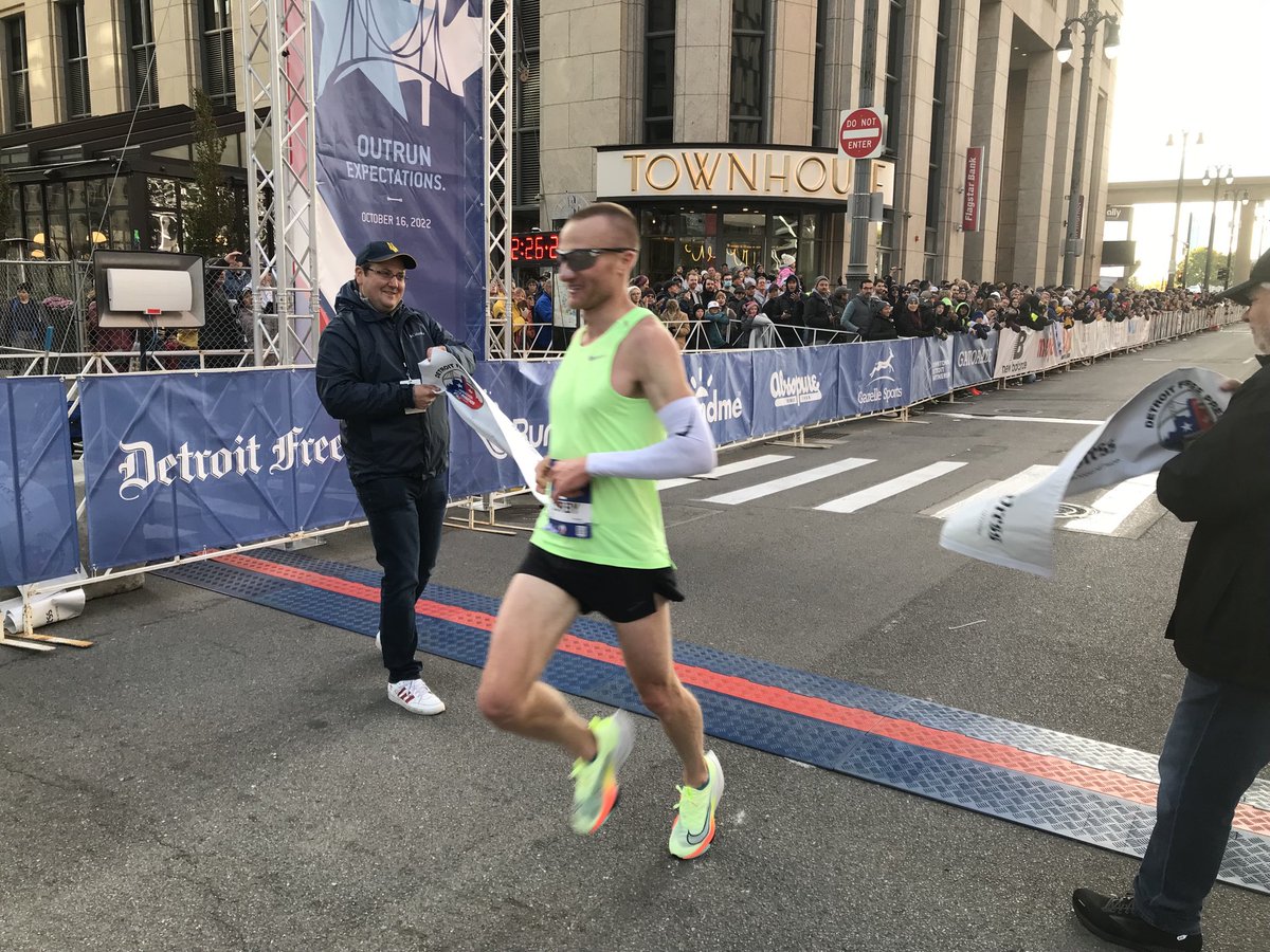 Ryan Corby of Novi wins the 2022 Detroit Free Pres Marathon.#freepmarathon