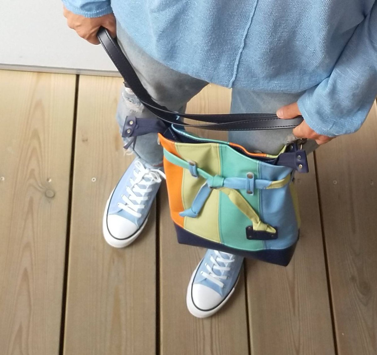 bolsospiely's tweet photo. Bolso shopping XL con pieles de colores...
Cómodo, divertido y super bonito.
Encargos bonitos y... Alegres 😉.
Tlfno.647911077 Ely.

#bolsospiely
#encargosbonitos
#mequedoengrana
#bolso
#pielesdecolores
#hechoamano
#handmade
# artesanía
#Granada https://t.co/r2AcCR36HN