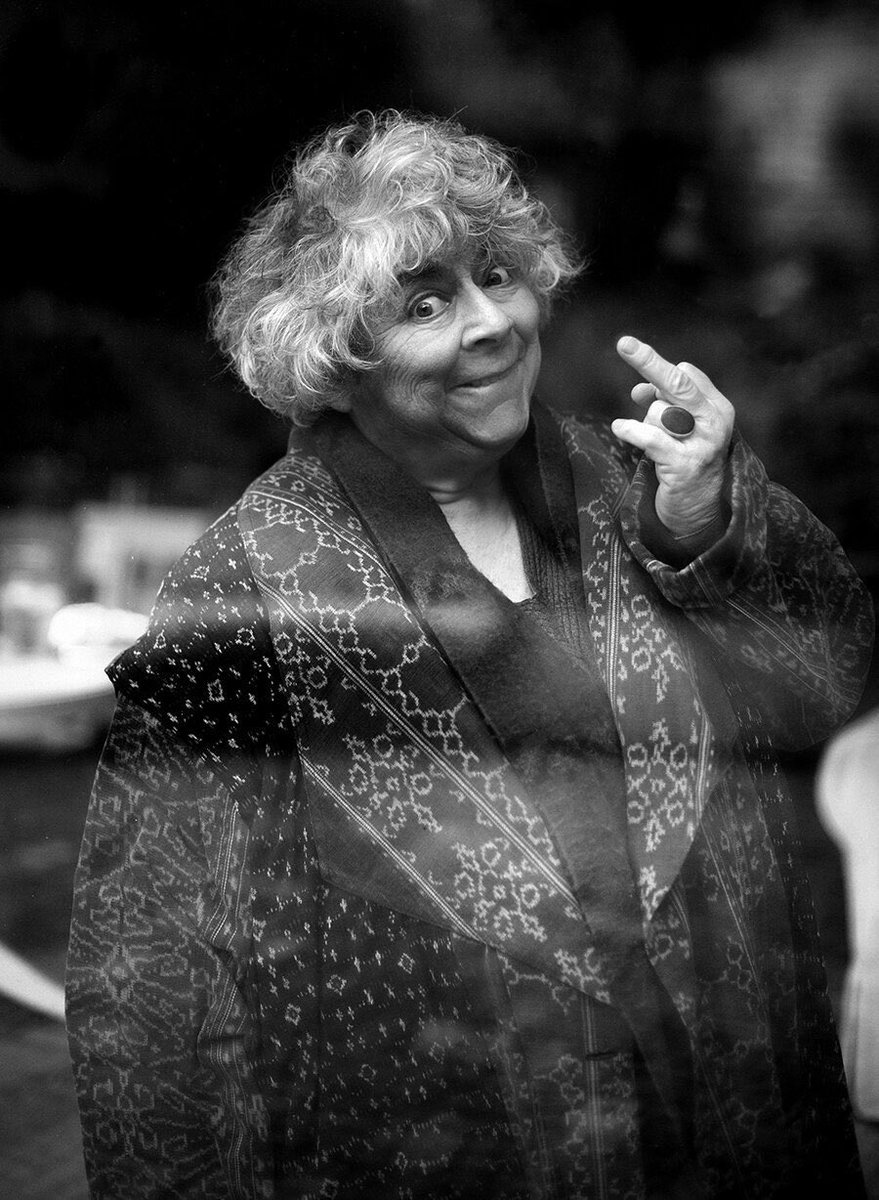 MMargolyes's tweet image. Dear Twitter trolls… have a great day 🖕🏼