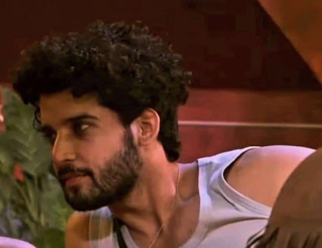 BhaveshRamcha18's tweet photo. GAUTAM ERA BEGINS
#GautamVig #GautamSquad
#BiggBoss #gaut https://t.co/PLzWuKiOuz