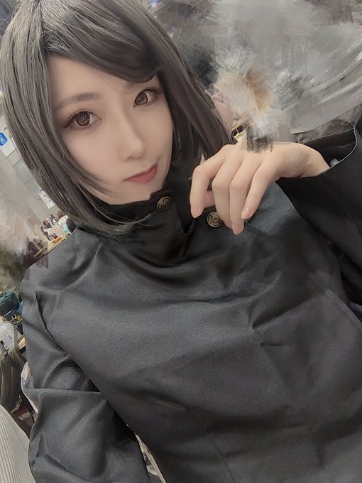 くろm…巽谷さんのとこで売り子してきました!た〜のしかった!高○時代の硝子さんだよウィッグ:  