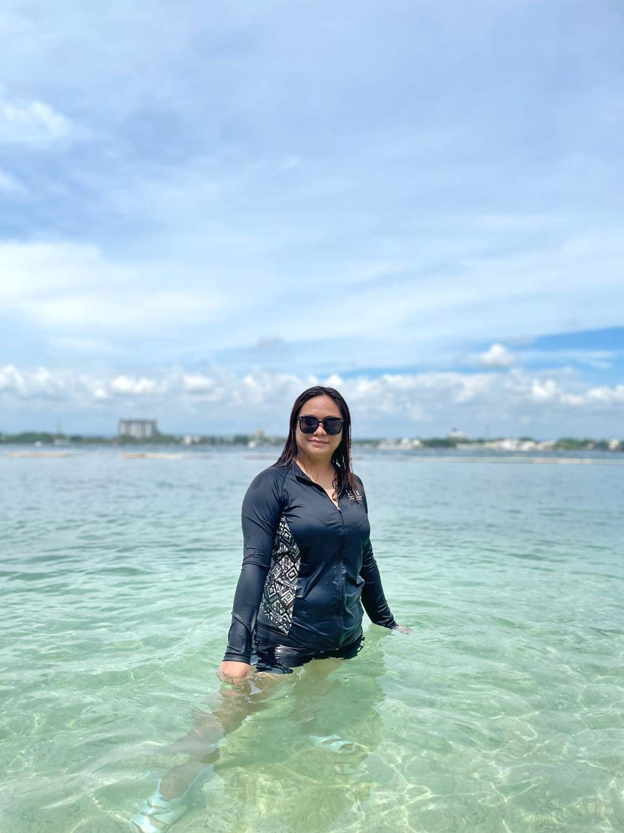 RennaMarie322's tweet photo. Seas the day.🌊☀️🌴

📍Sunrise View Beach Resort, Samal Island https://t.co/ZiBbbb93lY