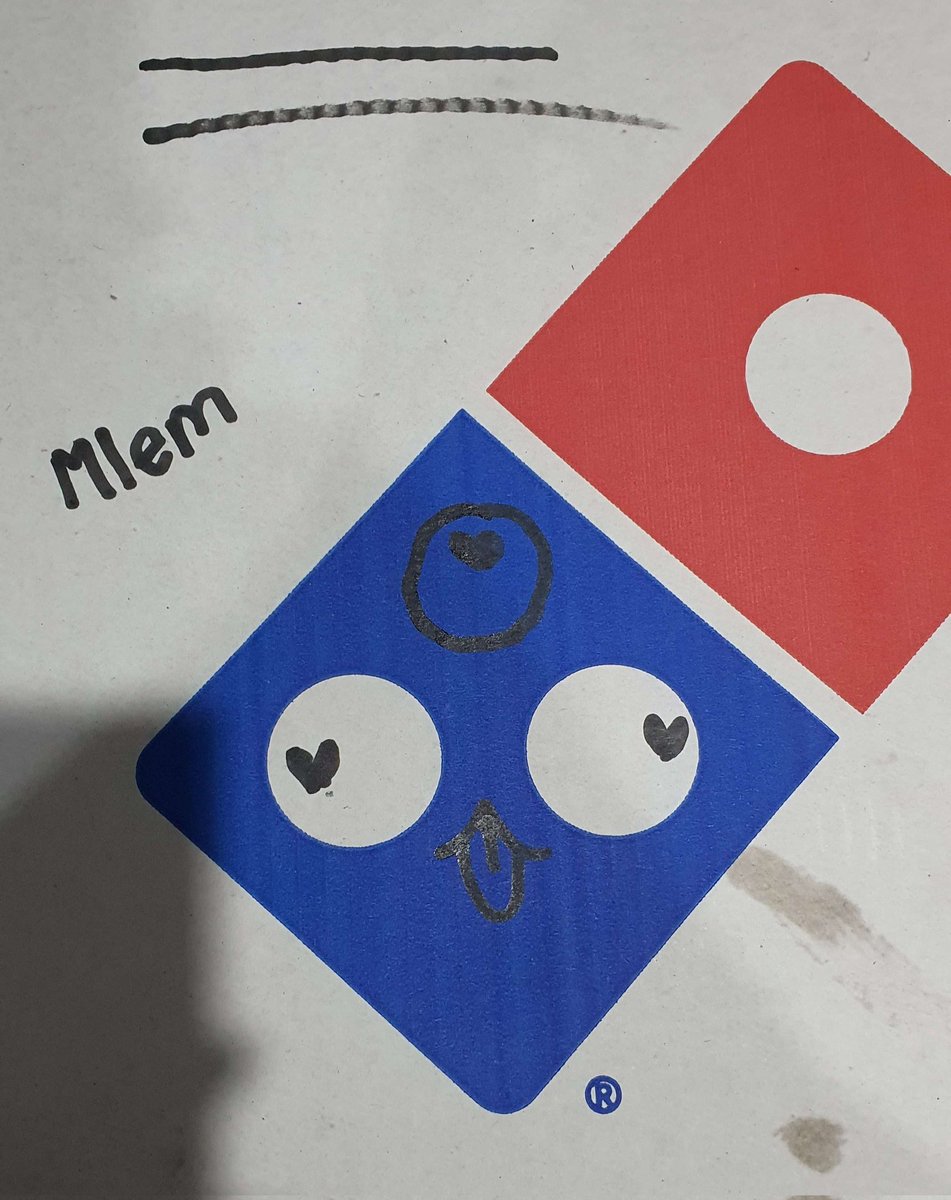 LileeKuma's tweet photo. Tora x Domino's collab coming soon!! 👁👁
#MlemsOutOfContext https://t.co/FIOjSlSyLR