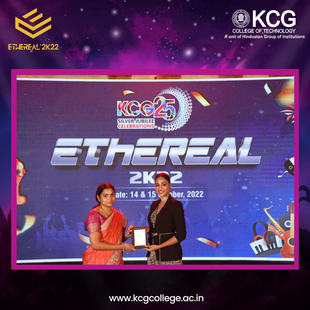 KCGtechnology's tweet photo. It was a starry evening at the Ramp Walk event at KCG Ethereal 2K22 as noted celebrities graced the event with their presence.
@anukreethy_vas
#fashionwalk #Rampwalk #KCG25 #KCGCollegeOfTechnology #KCGCollege #Collegefest #Ethereal2K22 #ethereal #KCGEthereal #Collegeculturals https://t.co/gAj0iozJSZ