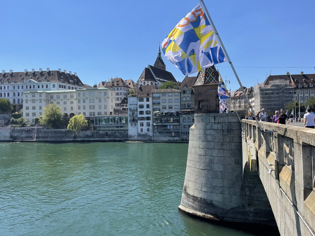 mrgreenlizard's tweet photo. Sveiciens! Bāzele ir pilsēta ar unikālu atrašanās vietu – Reinas upes krastos, vietā kur satiekas trīs valstis – Šveice, Francija un Vācija. Un šodien +25! 🇨🇭☀️🦎 https://t.co/7EBsyY8zr6