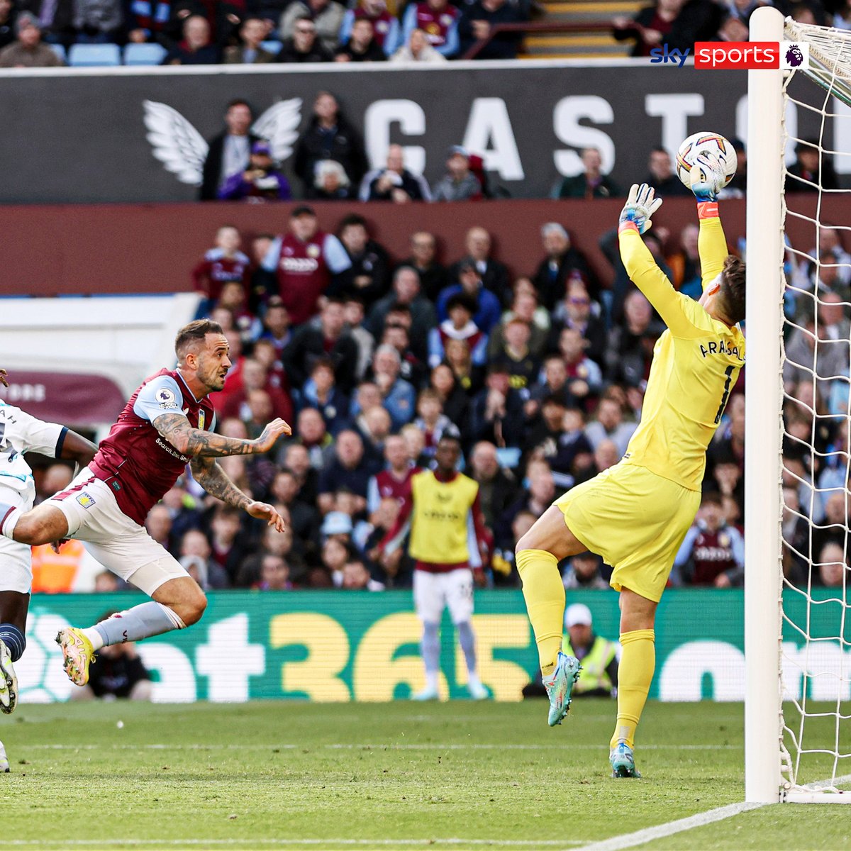 SkySportsPL tweet picture