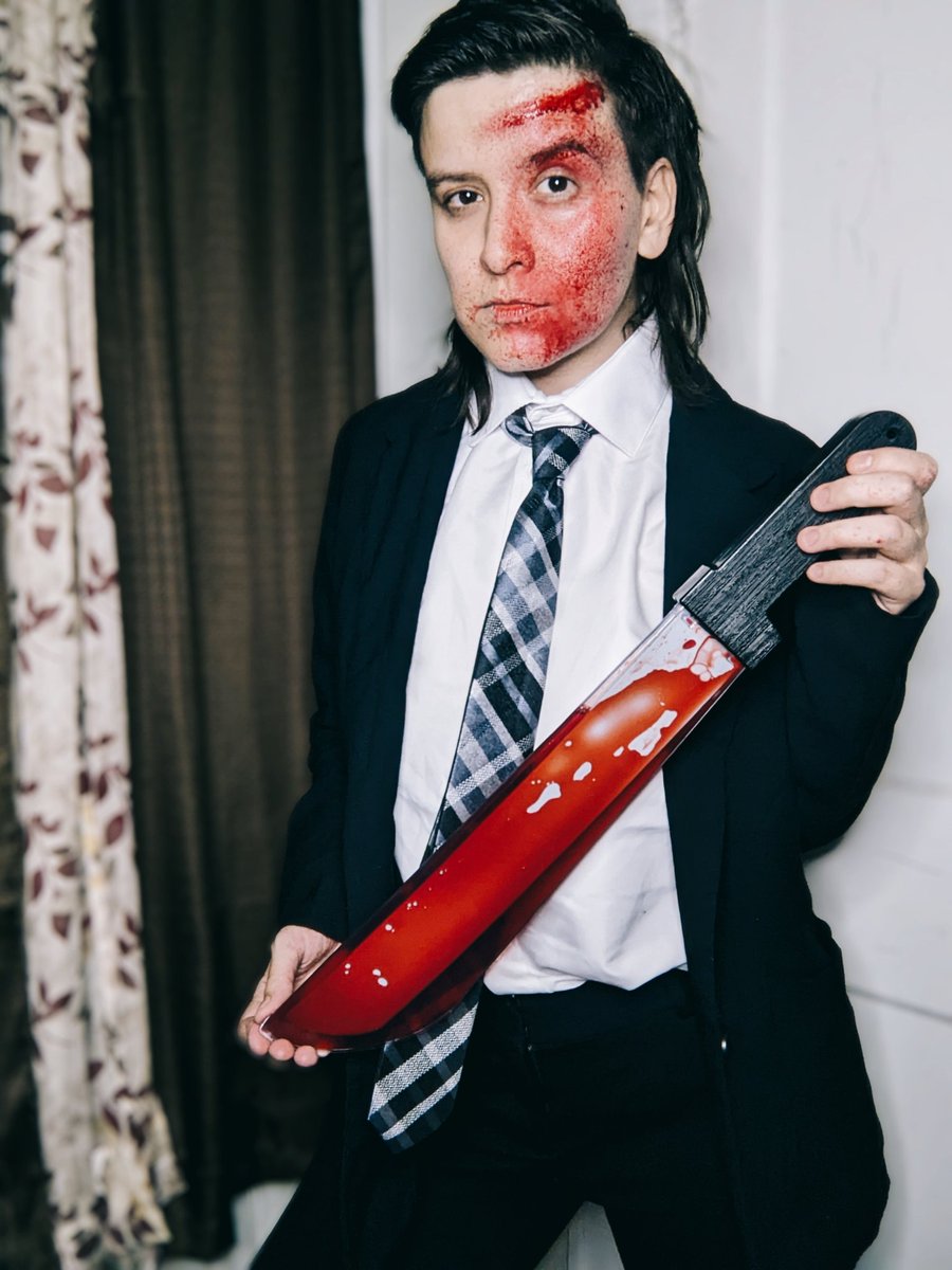 subpixie420's tweet photo. "Something horrible is happening inside of me and I don't know why my nightly bloodlust has overflown into my days" 🩸🔪 https://t.co/VdBdRbAeHC