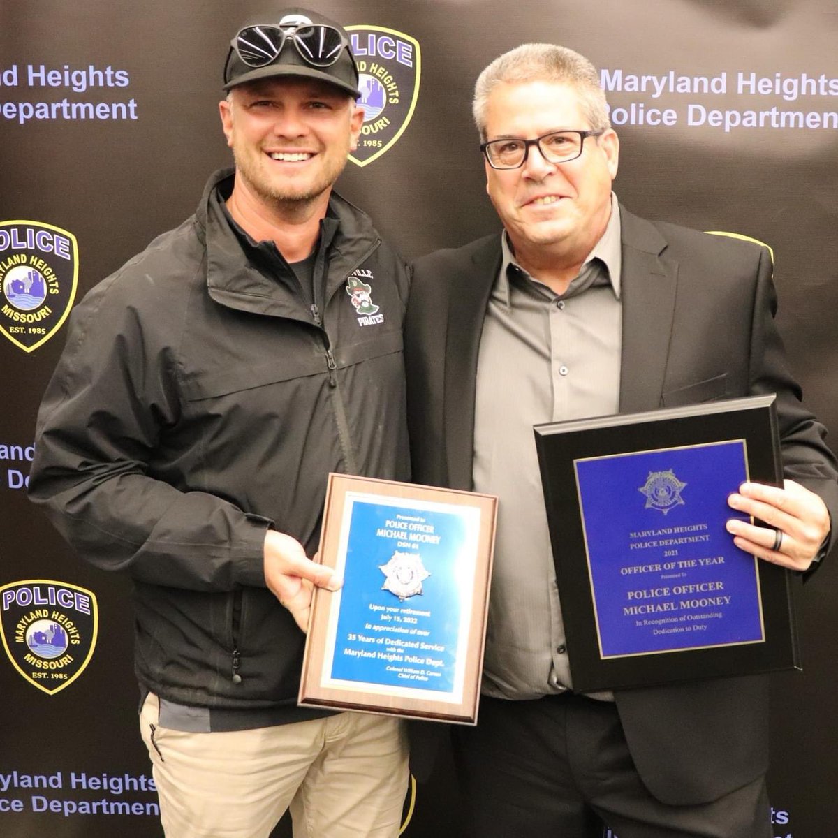On October 12, 2022, the Maryland Heights Police Department held an awards ceremony for the first time in almost three years. Our very own Mike Mooney was awarded, Officer of the Year for 2021.
Congratulations to all the officers that received awards for the last three years.