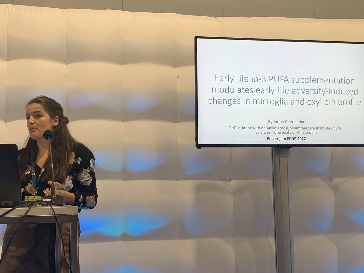 <a href="/JorineGeertsema/">Jorine Geertsema</a> rocked the jam session about our work on how early FA diet protects against early-life stress. If curious join her at her poster on Monday #ECNP2022