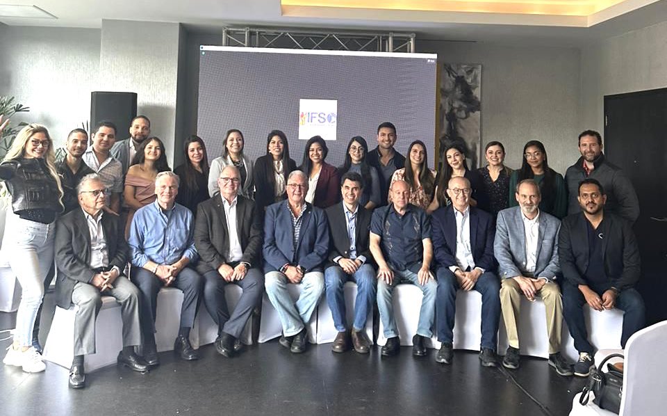JaimePonceMD's tweet photo. Great course for #IFSOLAC #BariatricSurgery Fellows in Tijuana Mexico 🇲🇽 @IfsoSecretariat @IFSO_NAC https://t.co/81mR3qyB3x