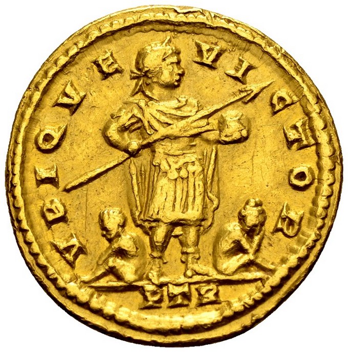 AgoraCoins's tweet photo. A new standard for the world

Constantine I introduced the  solidus, a gold coin weighing 4.5 grams. 
To get an idea of  inflation at that time: 1 solidus equaled 275.000 debased denarii.
Constantine I. Trier, ca 310-313 AD. AR solidus, 4.35 g.
RIC 816
EF
https://t.co/oTonWx8Elt https://t.co/f7GgXxzrST