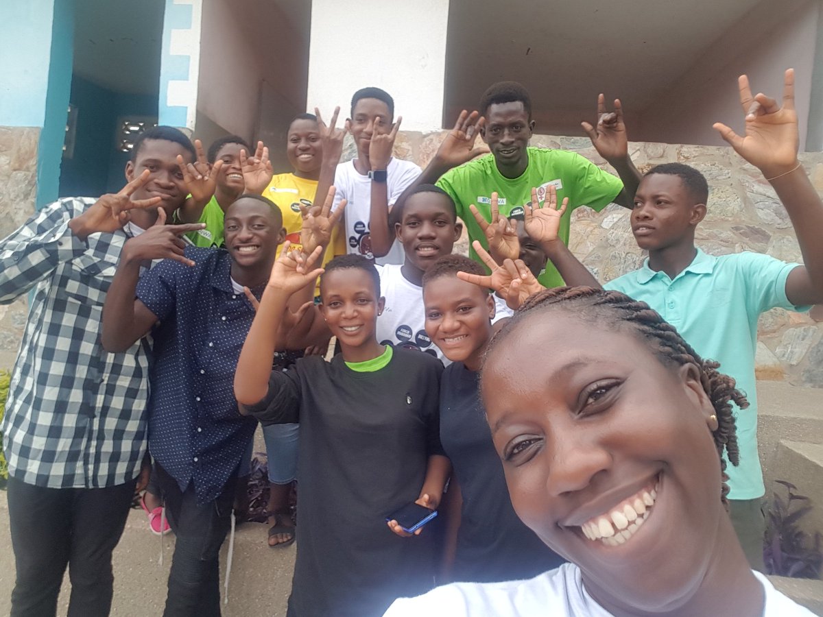 And it's a wrap!! From final year students of House of Grace Senior High School for the Deaf, we say thank you to @dw_akademie for making this #MIL training for special schools possible. We are grateful to our trainers @naadomnkoa @kodwoboateng @xtindi