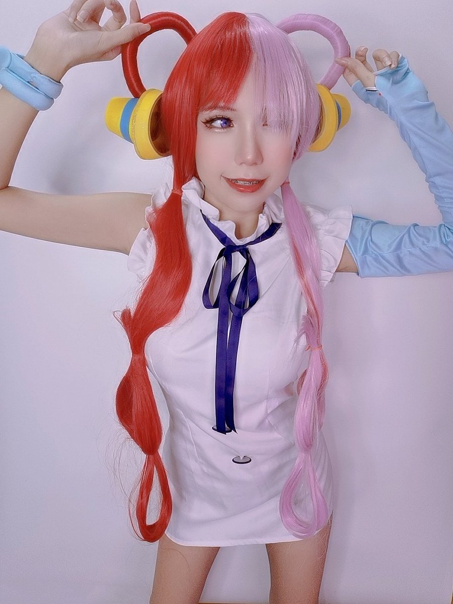 lMusiclz's tweet photo. I'm the musician of the Red-Hair Pirates, Uta.
Uta - One Piece Flim : Red
#Uta #OnePiece #OnePieceFlimRed #ウタ #ワンピースフィルムレッド #ワンピース #コスプレ https://t.co/FbEAjIc58Q