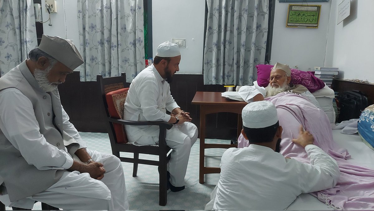 SHAHZADALISHAI8's tweet photo. Zafar Sareshwala भाई साहब अल्लाह यूँही आपसे कौम समाज के लिए काम लेता रहे आमीन। आपके ज़रिए हज़रत मौलाना #Mohammad #Rabey #Hasani #Nadwi साहब से मुझे भी मुलाकात का मौक़ा मिला #Alhamdulillah हज़रत ने खूब दुआओं से नवाज़ा 🤲 https://t.co/AfdTNsbHPP