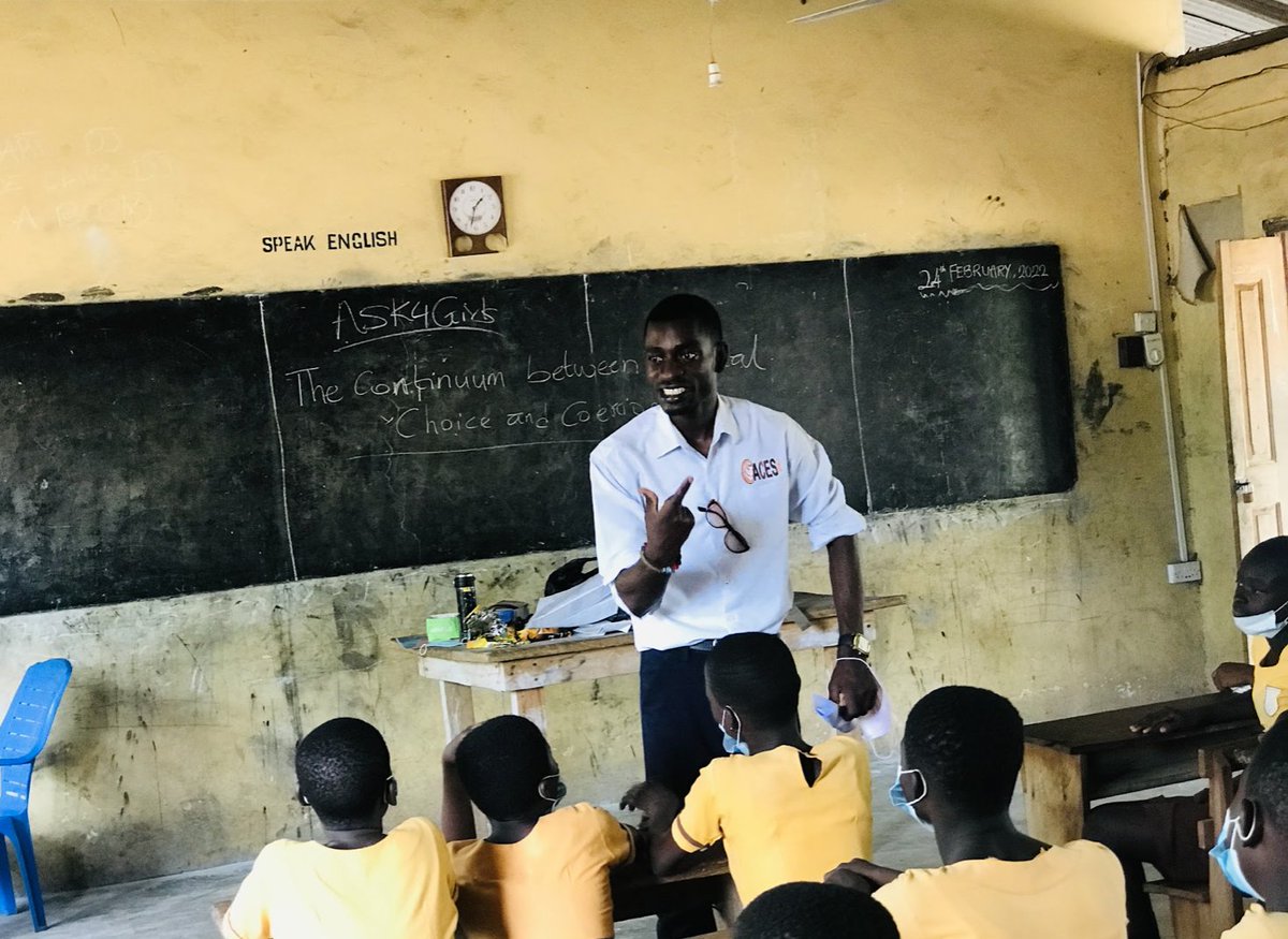 AcesWorld4All's tweet photo. What is the difference between #sexualchoice and #sexualcoercion? The #ASK4GirlsClub session in #Nyamebekyere taught girls how to make smart sexual choices and avoid sexual pressures and coercion.
#ASK4GirlsClub #GenderEqualityDataCollaborative #Data4Equality #D4E https://t.co/INTGwRlB6K