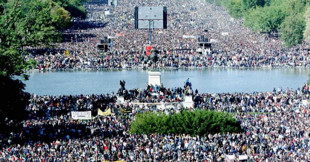 black_rolemodel's tweet photo. The Nation of Islam facilitated: the Million Man March, a Day of atonement". on this date in 1995. This event, held in Washington, DC, marked the largest gathering of Blacks in e demonstration.
https://t.co/pJLE7hE8Ez
#blackrolemodels #blackgirlmagic #blackmen https://t.co/mmZcyUVECj
