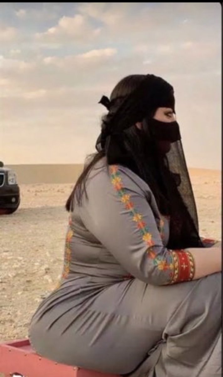 وتسألني ليش ديوث بعد 🥲

#ديوث_بدوي