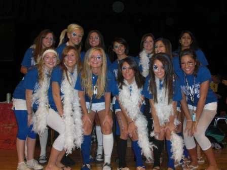 Stumbled across some student government pics from Homecoming 2008! Can you spot 16-year-old Mrs. Nita?! 🤣