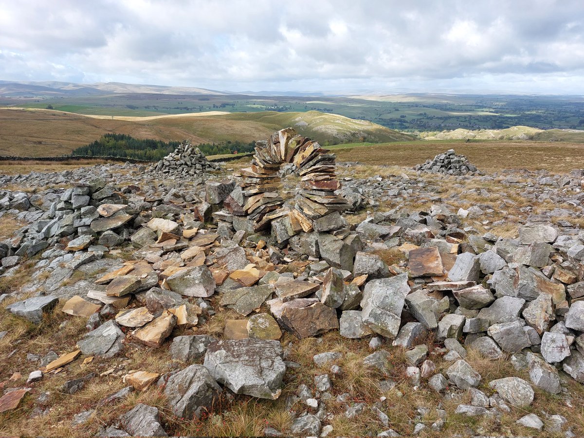 AW28Bryan55's tweet photo. New (to me) amazing stone installation on the C to C route to Nine Standards this morning. https://t.co/XL2Wb0GBCr