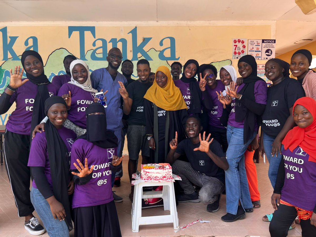 ajifgaye's tweet photo. @forwardforyou Family Day ; Thank you to every single person who donated a meal, we were able to provide 100 patients  at Tanka Tanka with a full meal, fruit, bread, juice and a slice of cake 🥰 Celebrating 6 years of @forwardforyou and World Mental Health Day ✨ THANK YOU ALL https://t.co/WGRABCzjkL