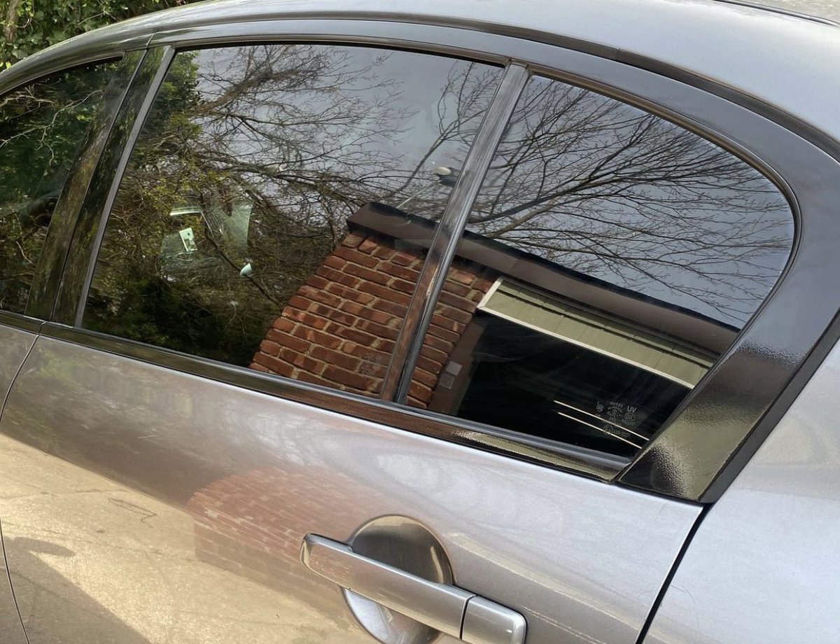 MetaVinylCustoms tweet media